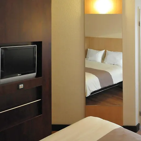 Hotel Ibis Centrum 3*