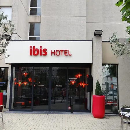 Ibis Centrum Hotel 3*