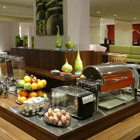 Ibis Centrum 3*